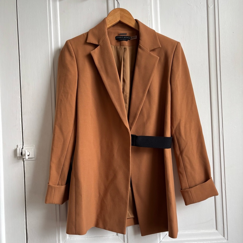 Alice + Olivia Hattie Side Strap Elegant Tan Women's Blazer